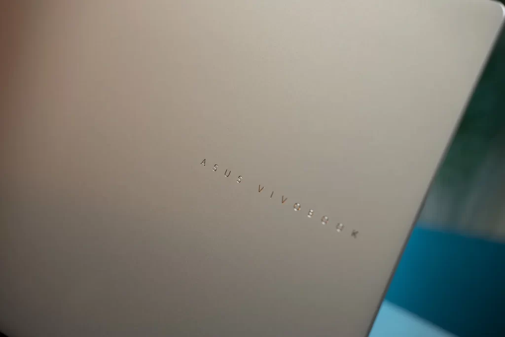 ASUS Vivobook S14 a S16