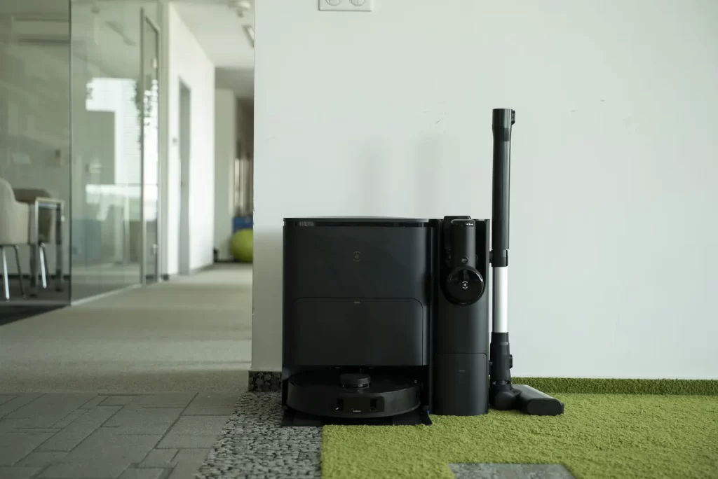 Ecovacs Deebot T30S Combo: Robot aj tyčový vysávač v jednom