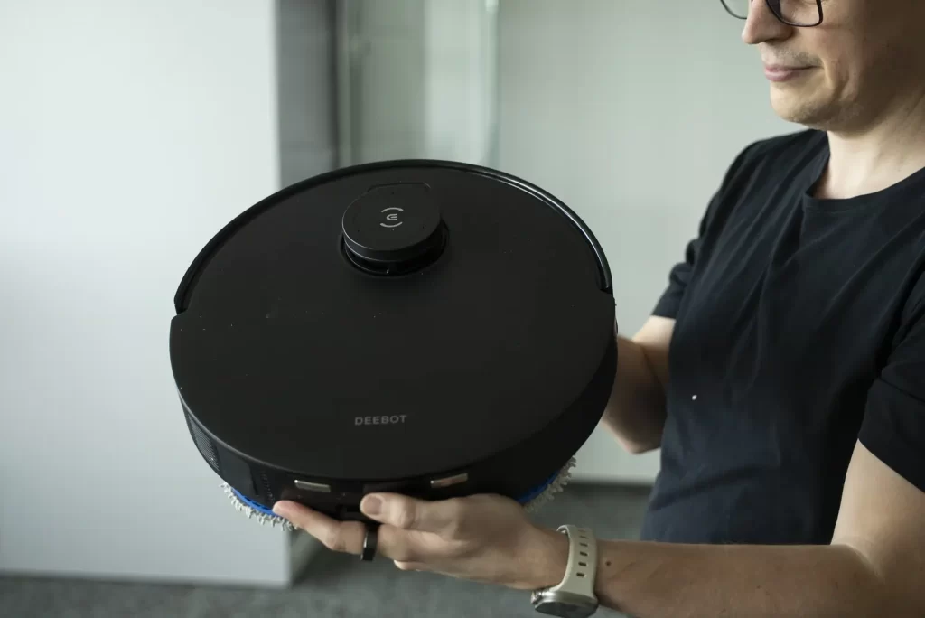 Ecovacs Deebot T30S Combo: Robot aj tyčový vysávač v jednom
