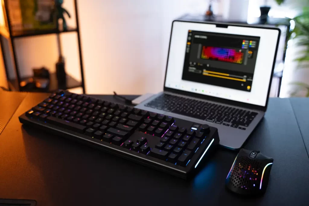 Glorious GMMK 3 a Model D 2 Wireless