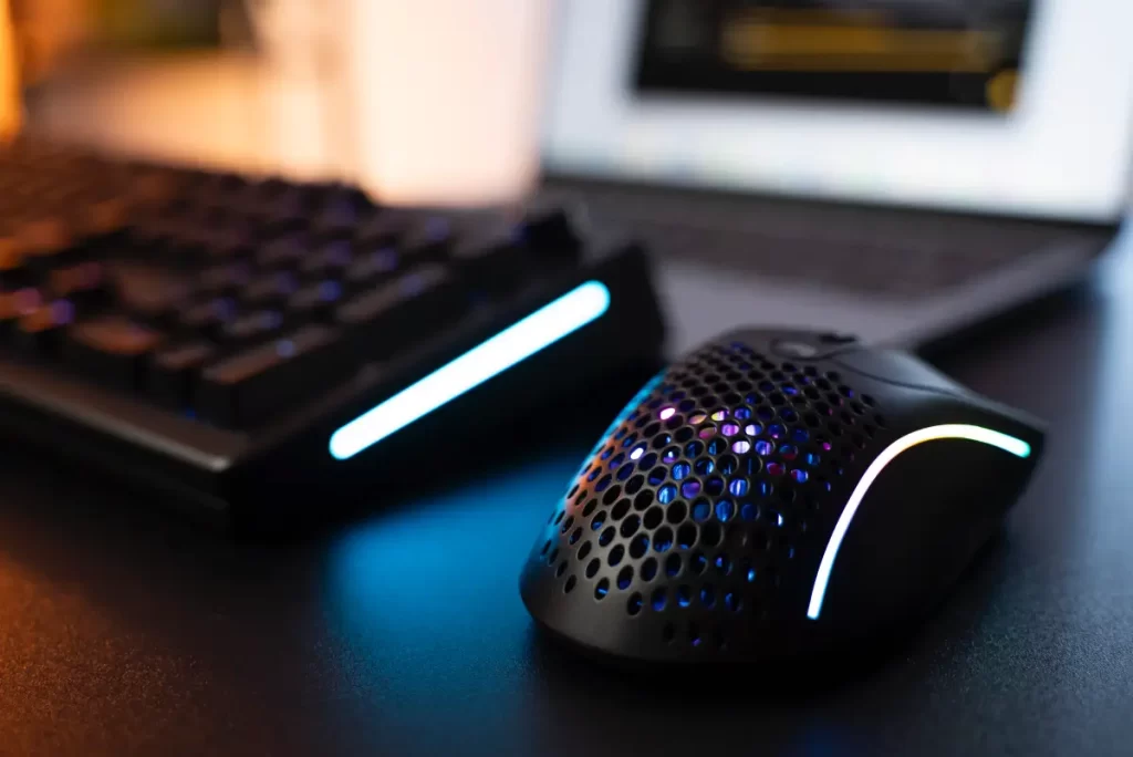 Glorious GMMK 3 a Model D 2 Wireless