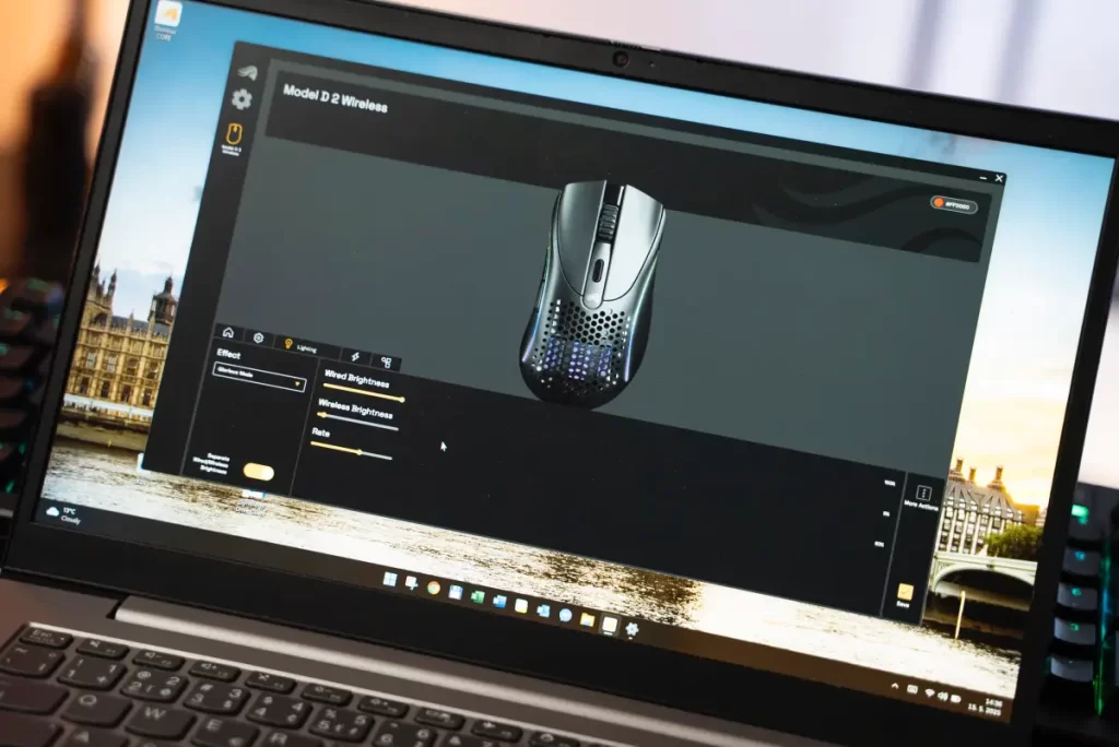 Glorious GMMK 3 a Model D 2 Wireless