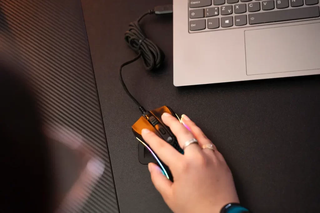 Glorious GMMK 3 a Model D 2 Wireless