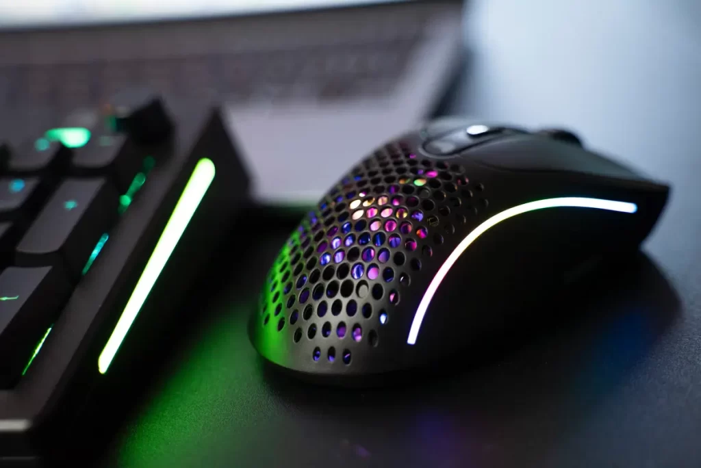 Glorious GMMK 3 a Model D 2 Wireless