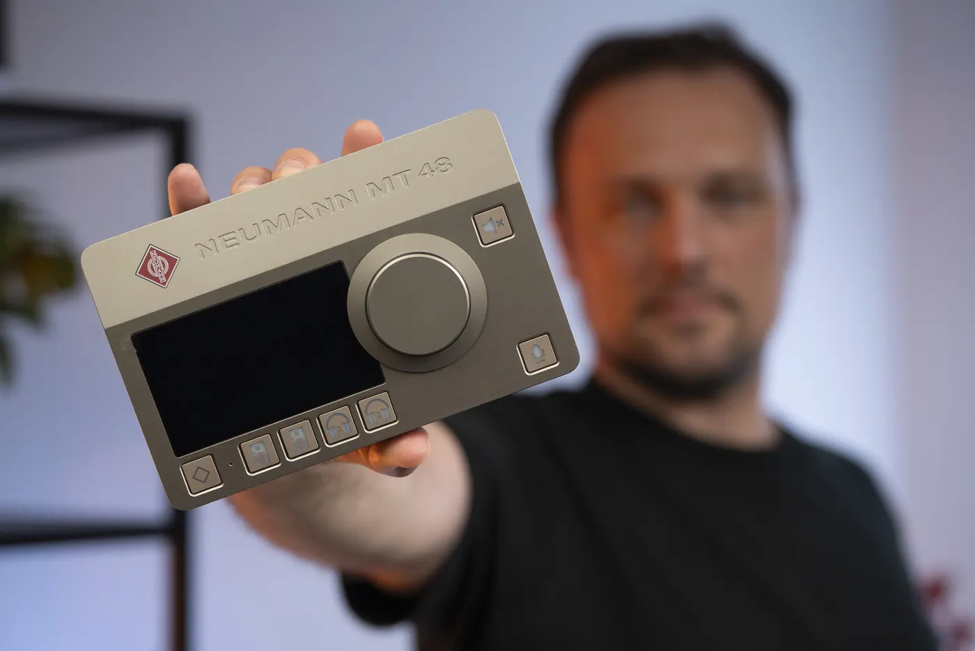 Neumann MT48: Mobilné štúdio s nekompromisnou kvalitou zvuku (RECENZIA)