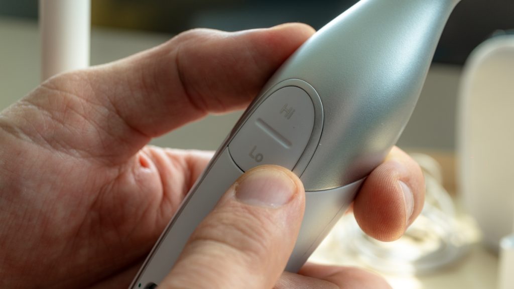 Súprava na manikúru a pedikúru SMA 60