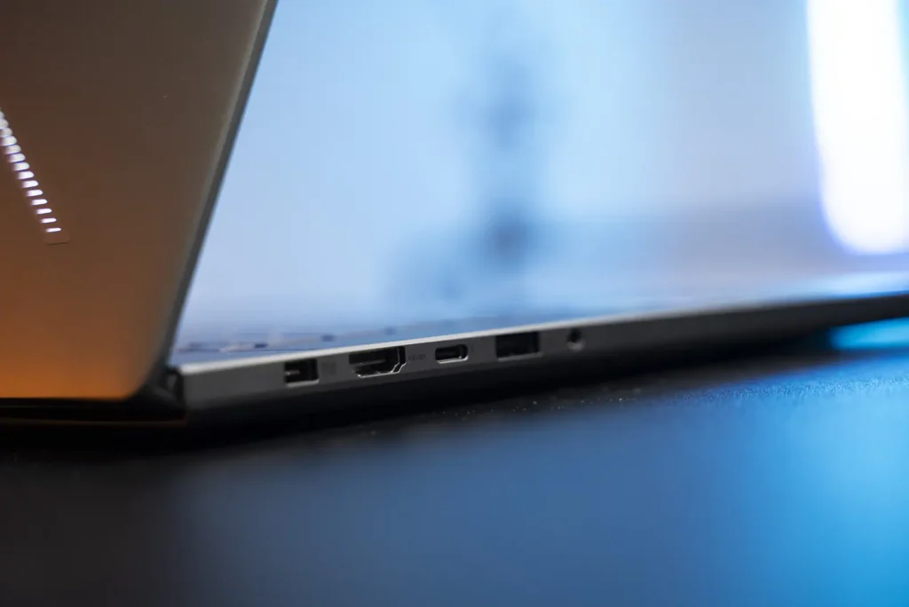 ROG Zephyrus G16 (2025)