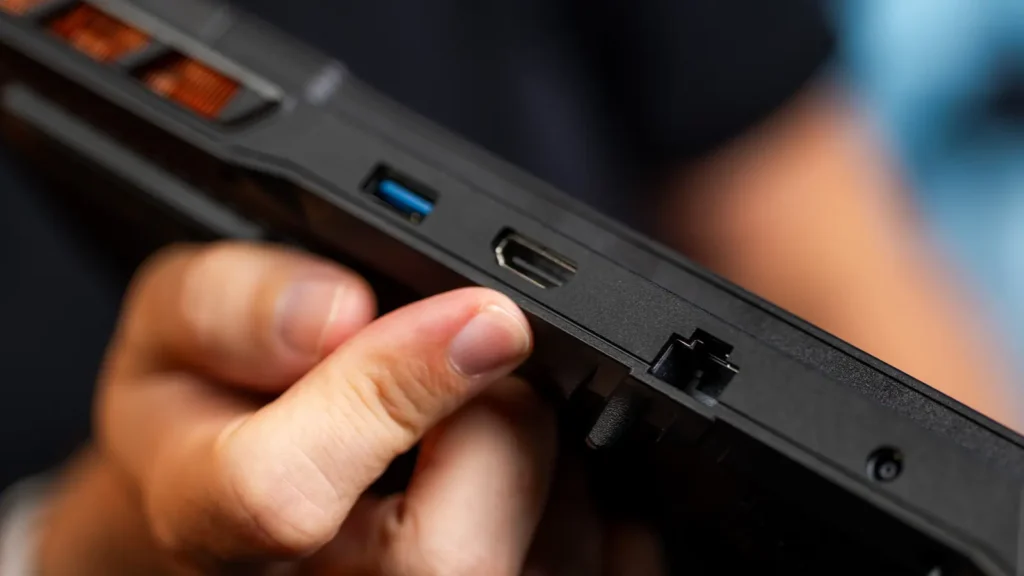 MSI Crosshair A16 HX D8W