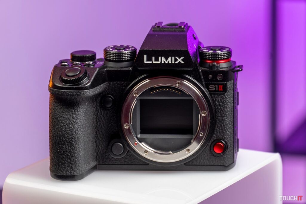Panasonic Lumix S1II
