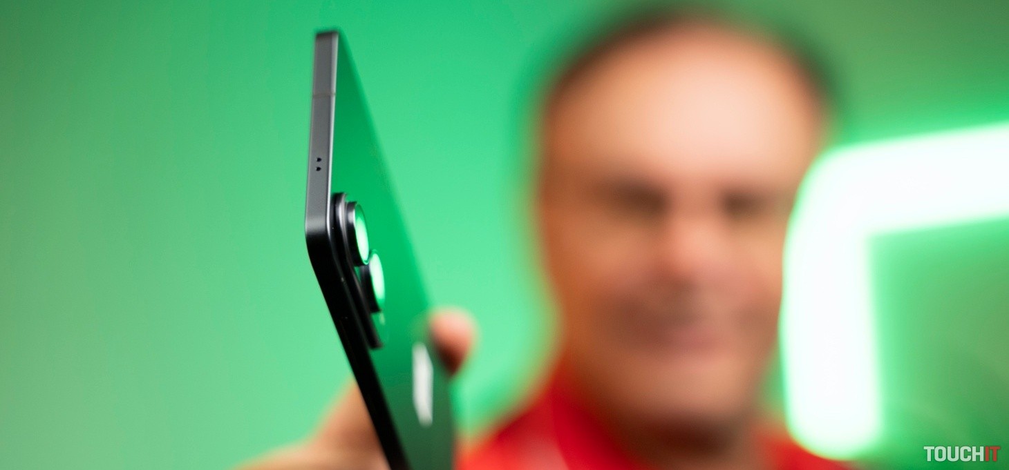 Galaxy S25 Edge: Samsung sa vydal cestou tenkých telefónov (RECENZIA)