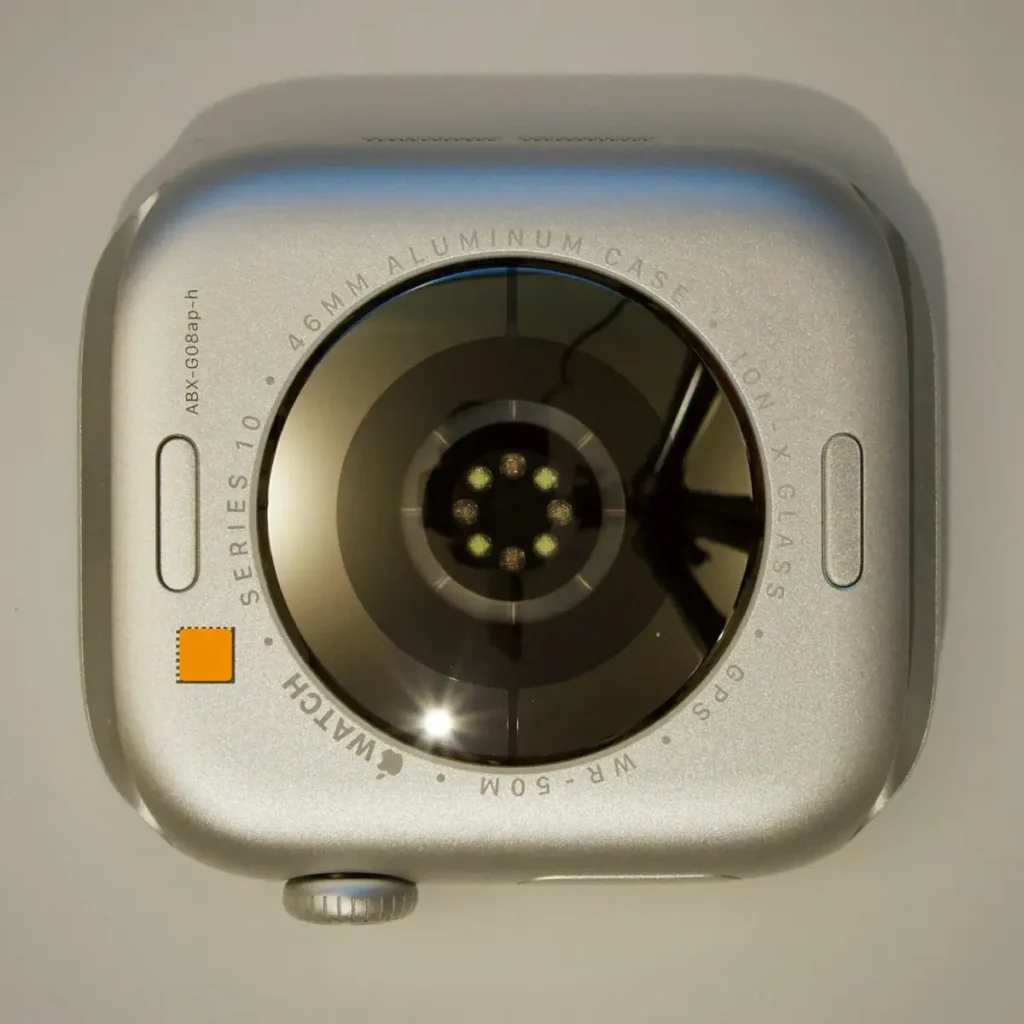 Špeciálny prototyp hodiniek Apple Watch Series 10 s novým senzorom tepu