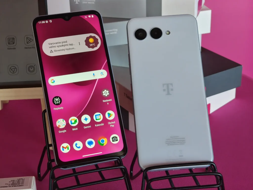 T Phone 3 a T Tablet 2