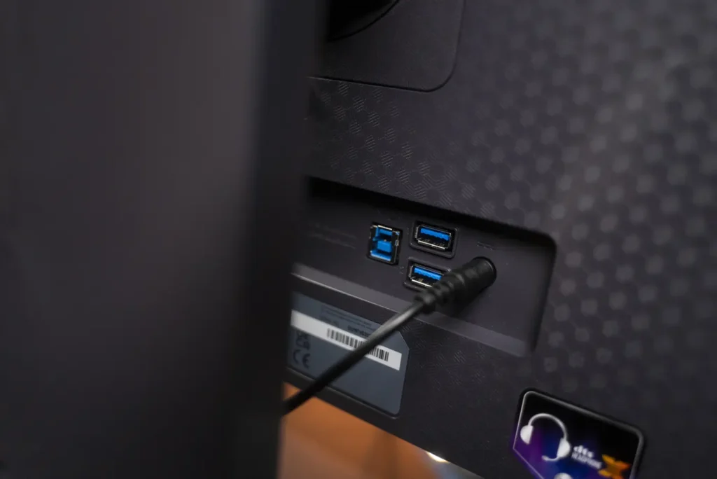 LG 27GX790A: Rýchly herný OLED monitor so špičkovým obrazom