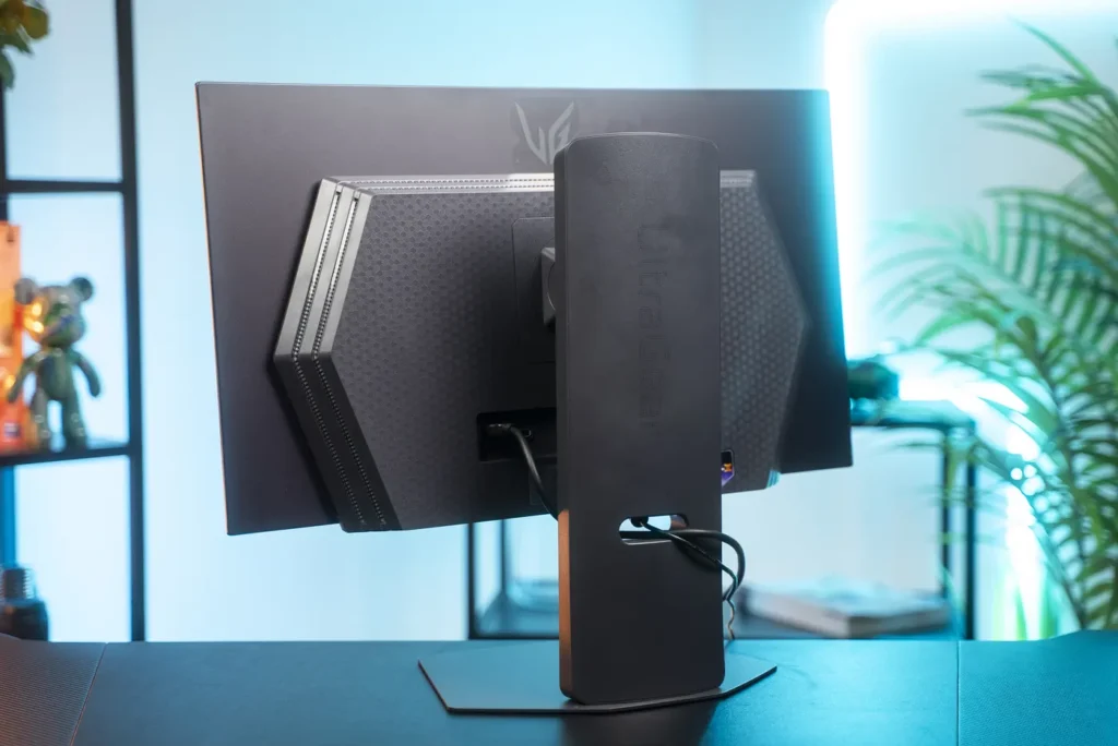 LG 27GX790A: Rýchly herný OLED monitor so špičkovým obrazom