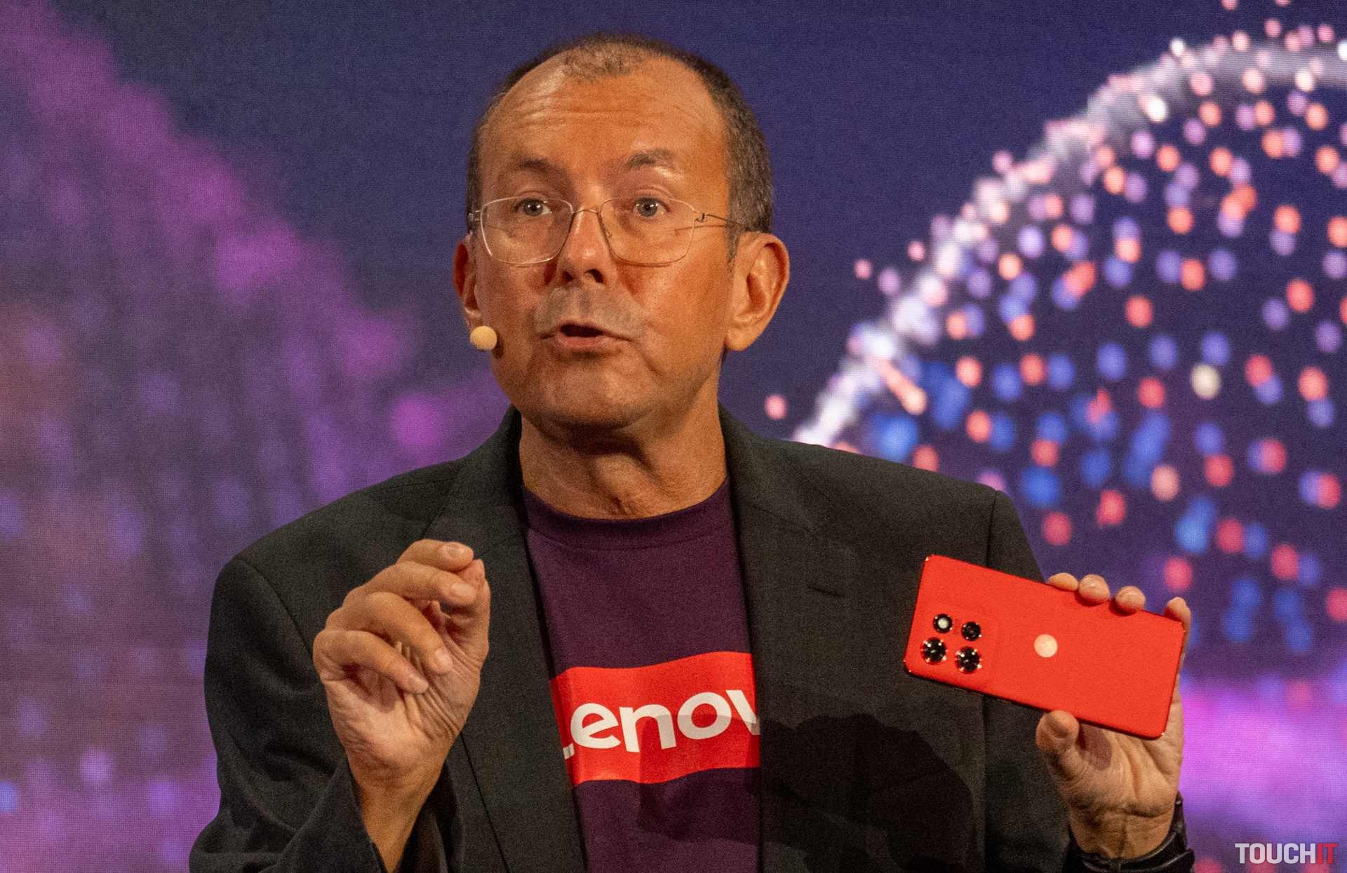 Motorola predstavuje motorola edge 60 neo, moto g06 power a moto g06 a The Brilliant Collection so Swarovski Crystals