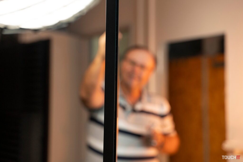 Hrúbka televízora The Frame Pro