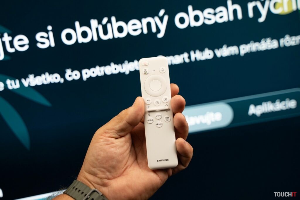 Diaľkové ovládanie so solárnym nabíjaním