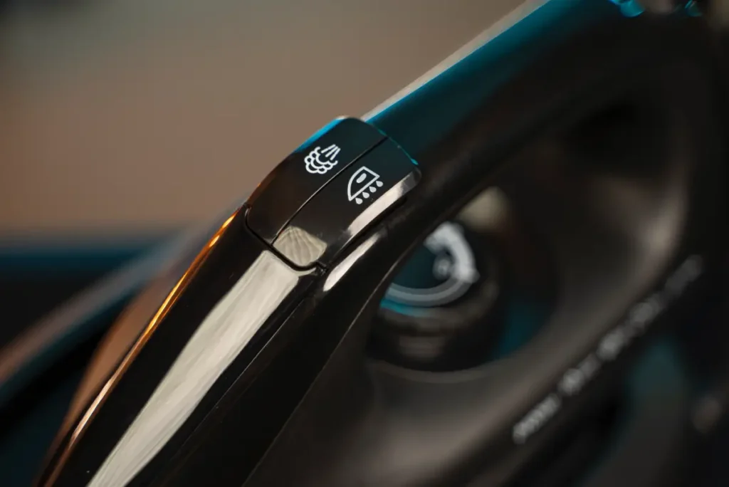 Parná žehliaca stanica SDSB 2400 A1