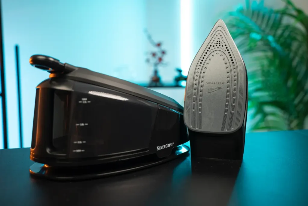 Parná žehliaca stanica SDSB 2400 A1