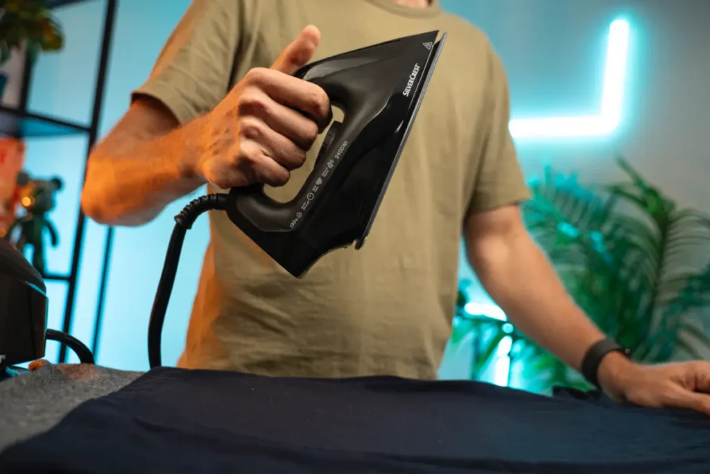 Parná žehliaca stanica SDSB 2400 A1