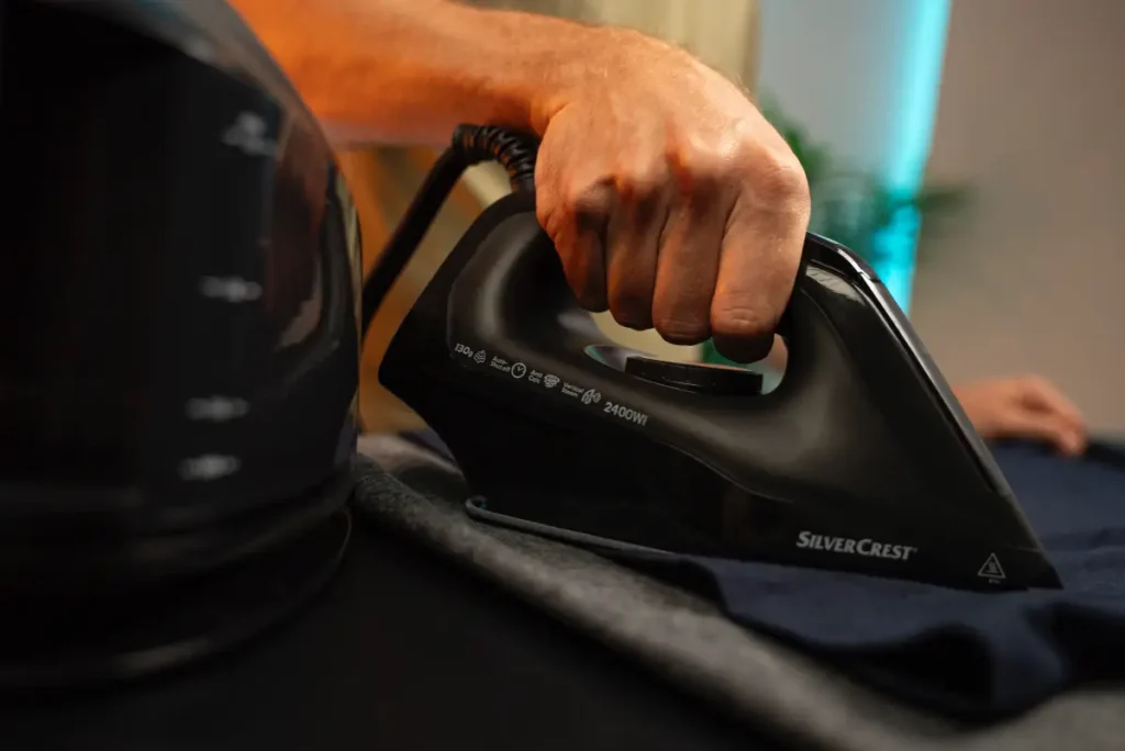 Parná žehliaca stanica SDSB 2400 A1