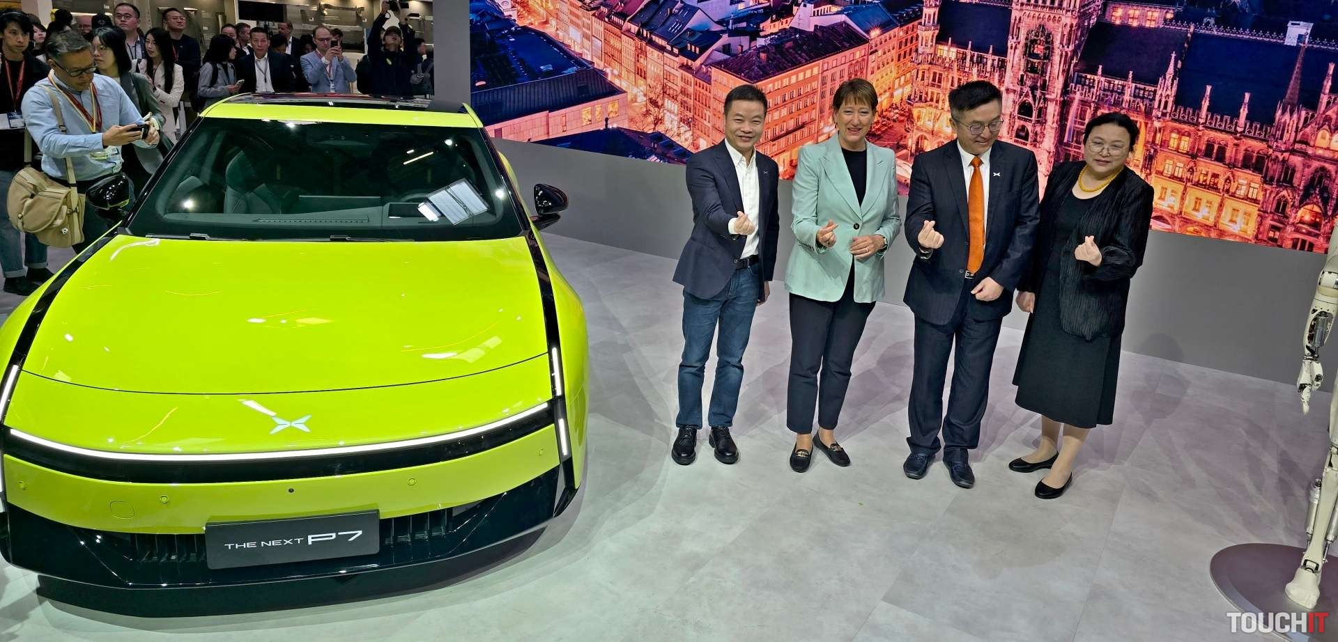 Elektromobil XPENG Next P7 prešiel za 24 hodín 3 961 km