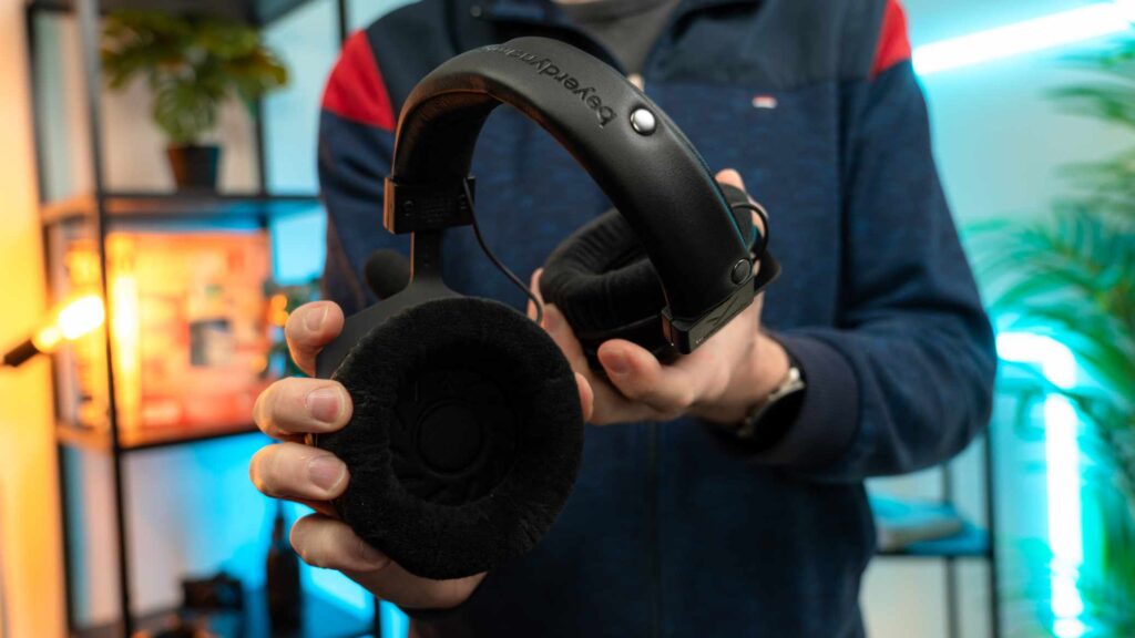 Beyerdynamic MMX 330 Pro