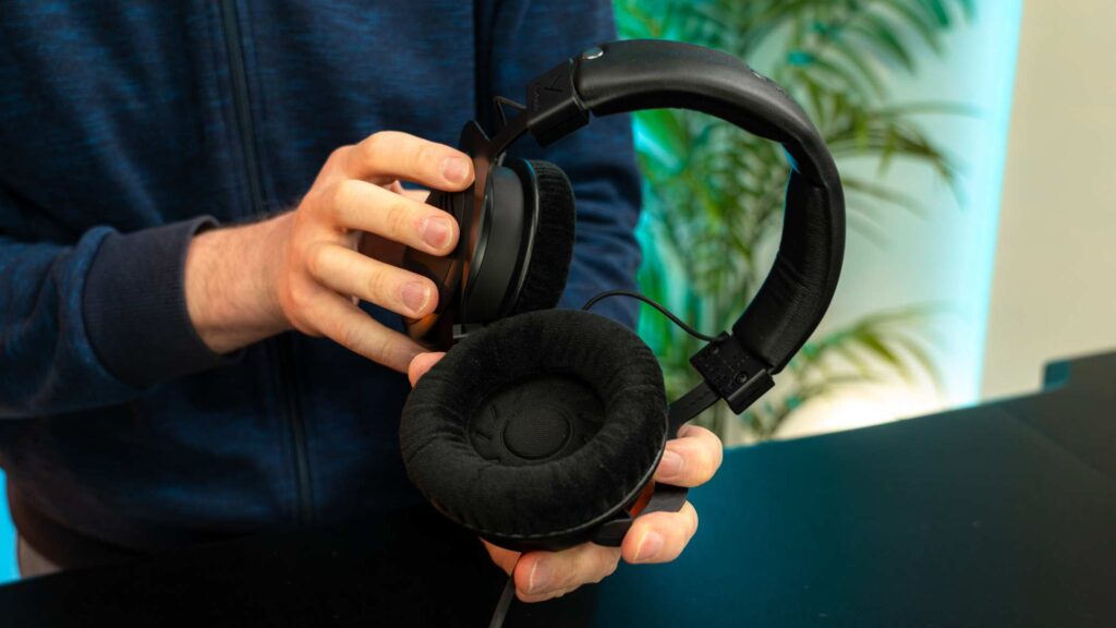 Beyerdynamic MMX 330 Pro