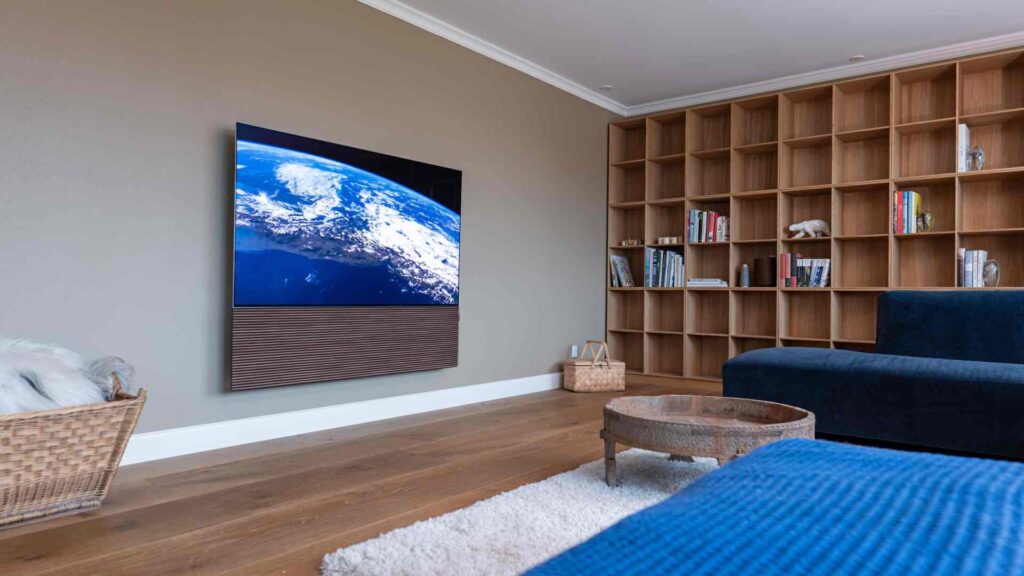 CANVAS SOLO umiestnený na stenu