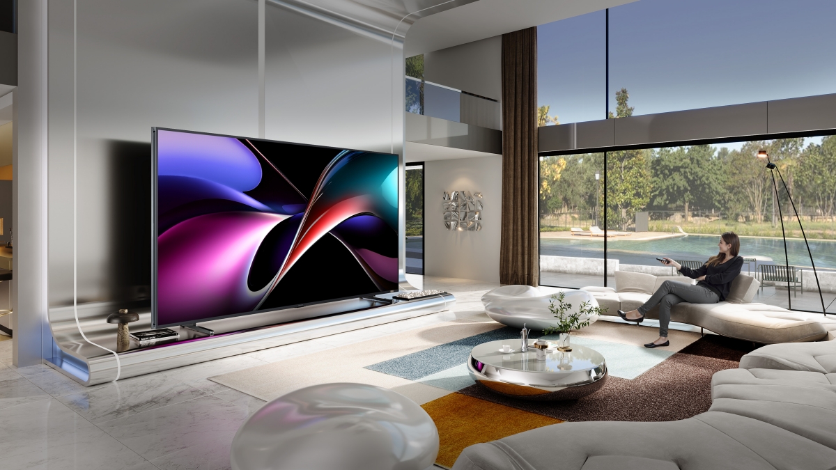 Najväčšia TV na trhu: Hisense UX 116″ RGB-MiniLED