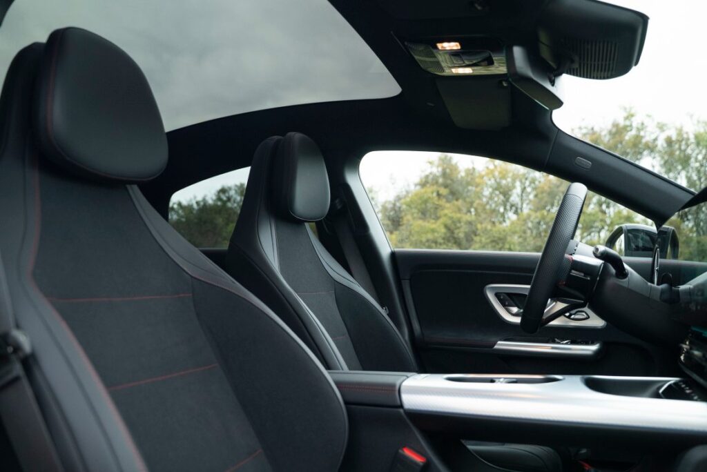 Mercedes-Benz CLA 350 4MATIC