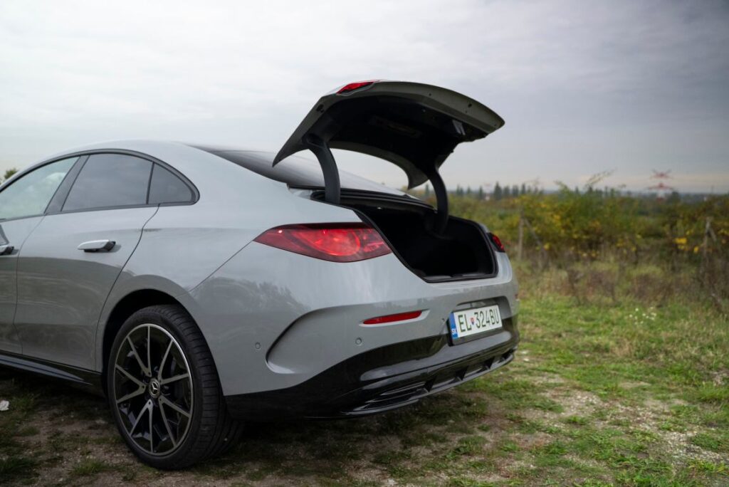 Mercedes-Benz CLA 350 4MATIC