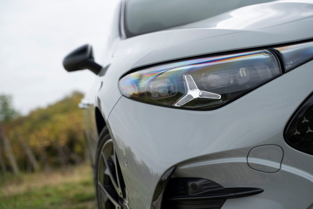 Mercedes-Benz CLA 350 4MATIC