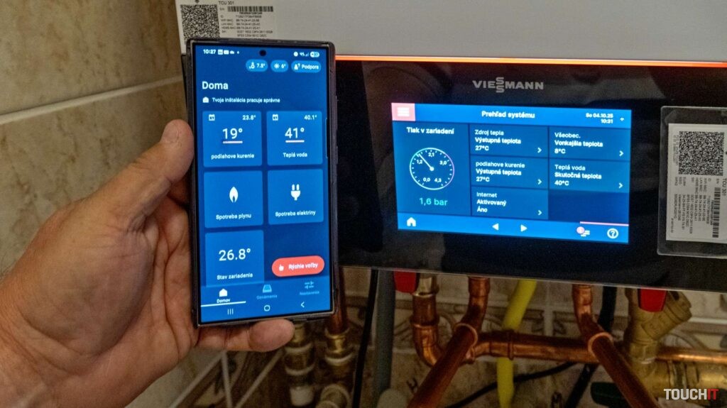 Ovládanie vykurovacieho systému pomocou dotykového panelu alebo cez mobilnú aplikáciu