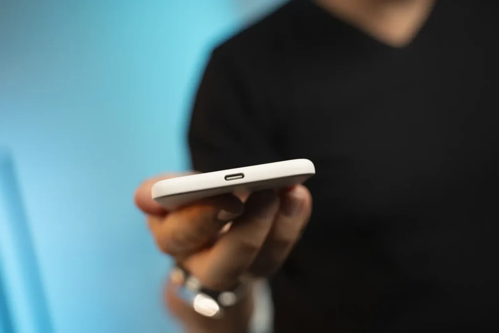 iPhone Air MagSafe Battery