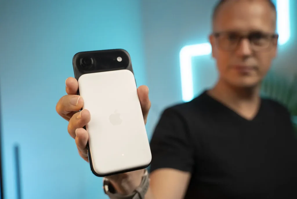 iPhone Air MagSafe Battery