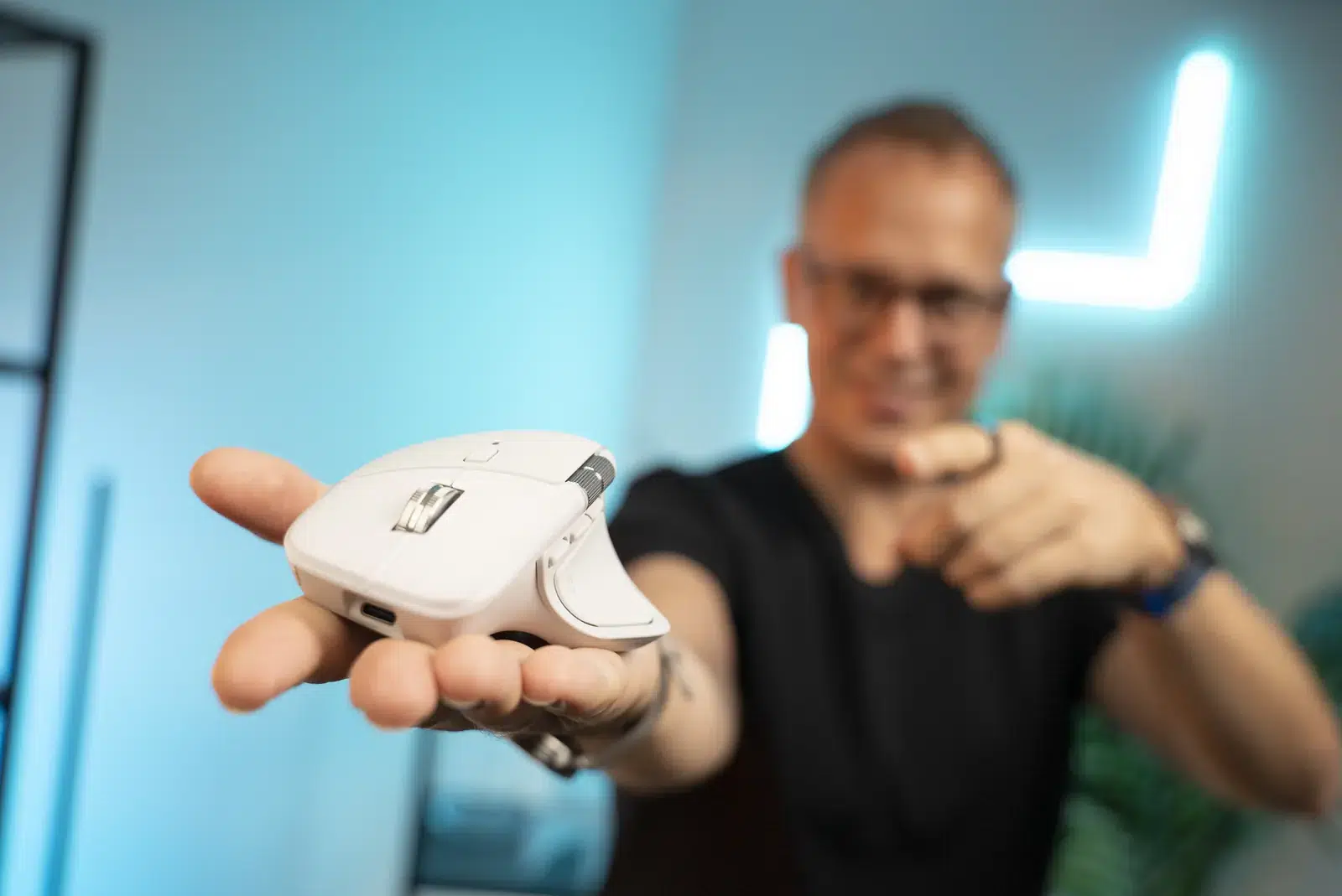 Logitech MX Master 4: Tieto funkcie by mala mať každá myš (RECENZIA)