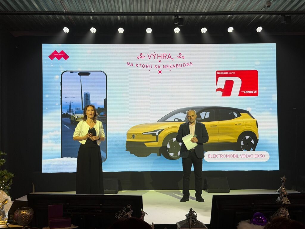 Hlavnou výhrou vianočnej kampane Telekomu bude elektromobil Volvo EX30
