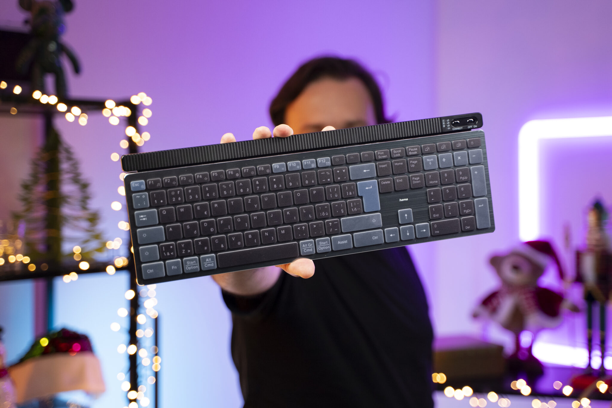 Hama WK-750: Štýlová bezdrôtová klávesnica pre tri zariadenia