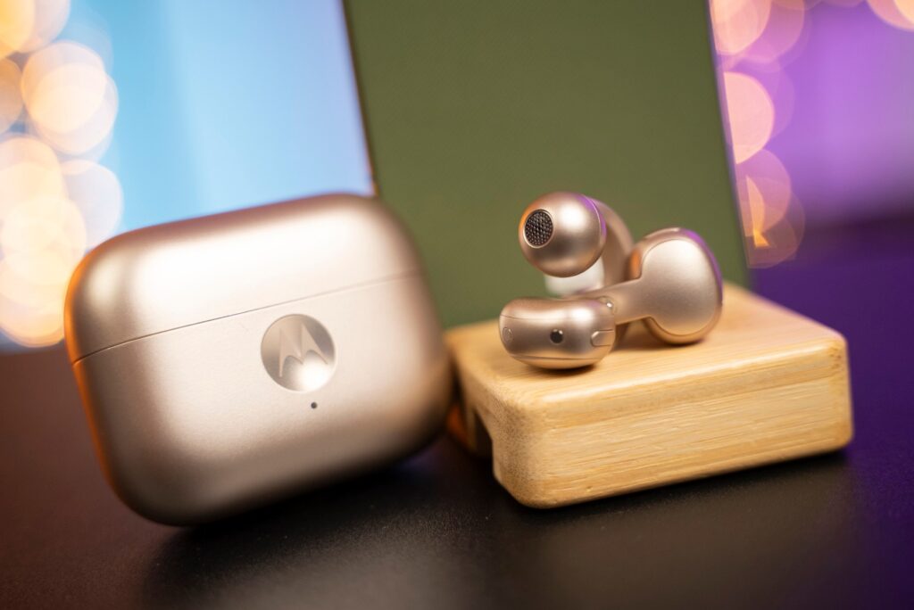 Moto Buds Loop Crystals by Swarovski