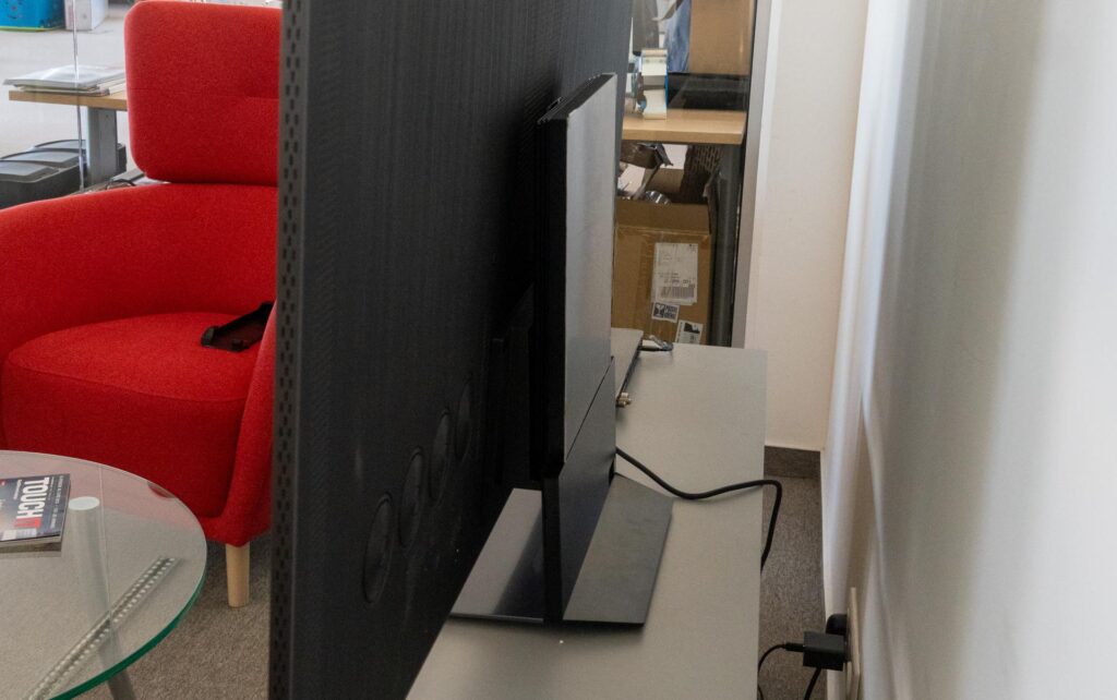 Samsung NeoQLED QN990F