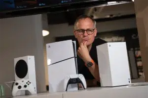 Kúpiť si PlayStation alebo Xbox? Ktorú konzolu si vybrať?
