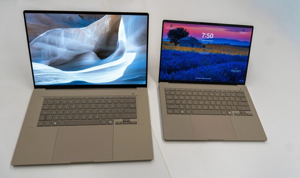 ASUS Zenbook A16 a A14