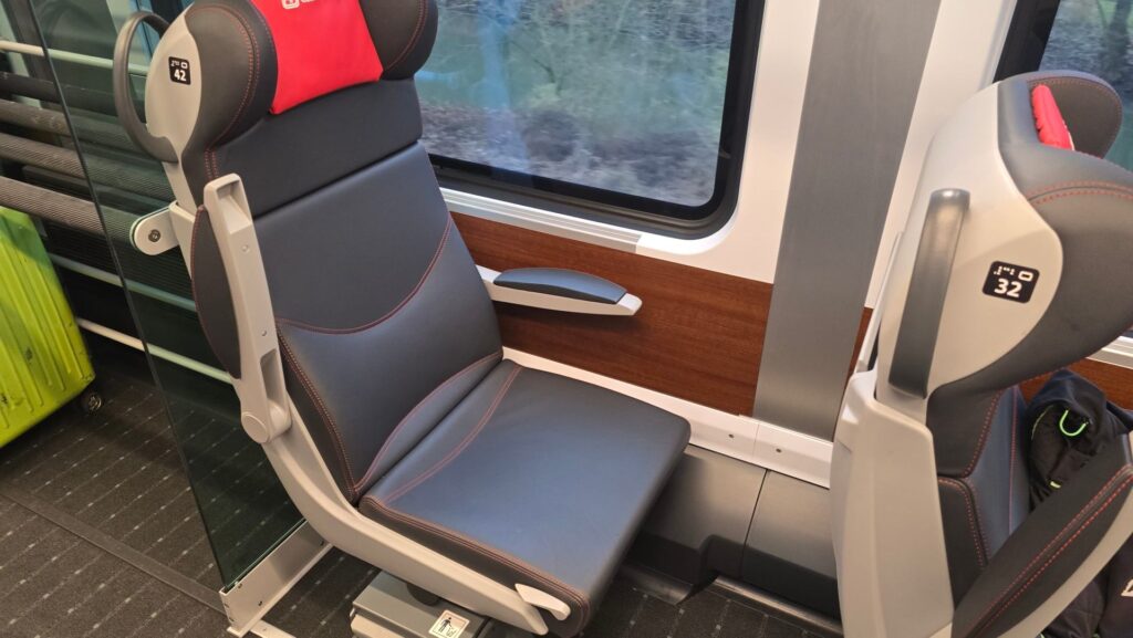 Sedadlo v samostatnom rade