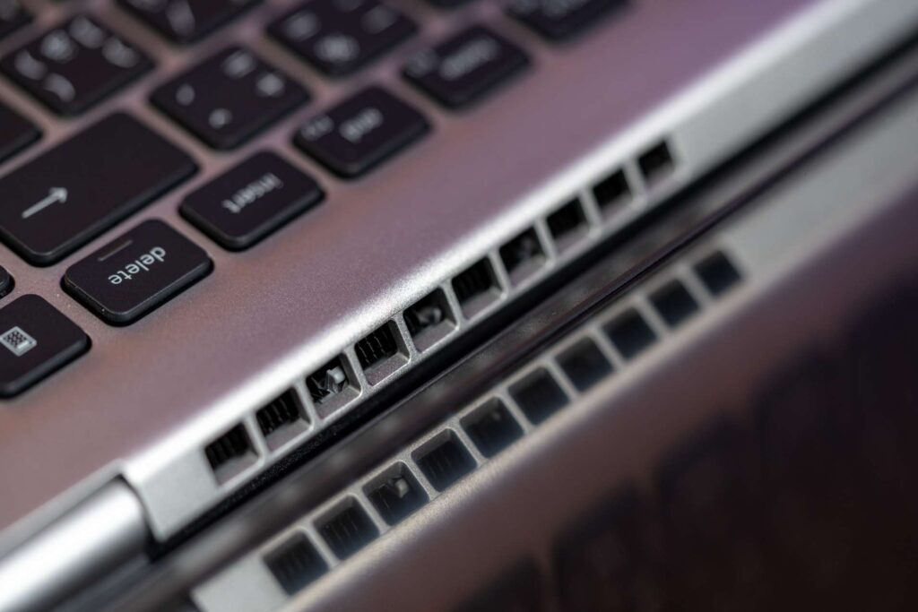 Dell Pro 15 Essential