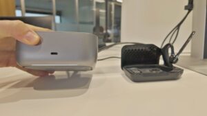 HP dokovacie stanice a monitory: efektívnejšia práca s jedným káblom