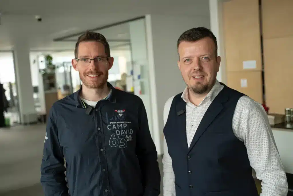 Michal Reiter, TOUCHIT (vľavo) a Lukáš Gross, AI Business Development Manager, Seyfor (vpravo)