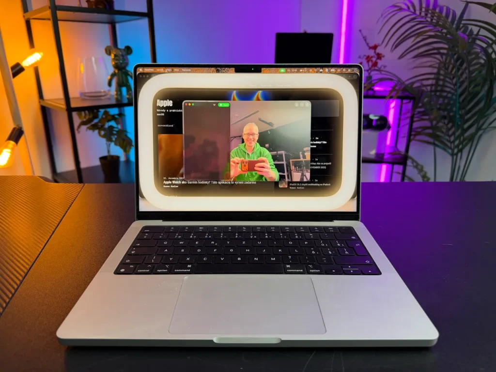 Funkcia Osvetlenie po obvode je súčasťou aktualizácie na macOS 26.2