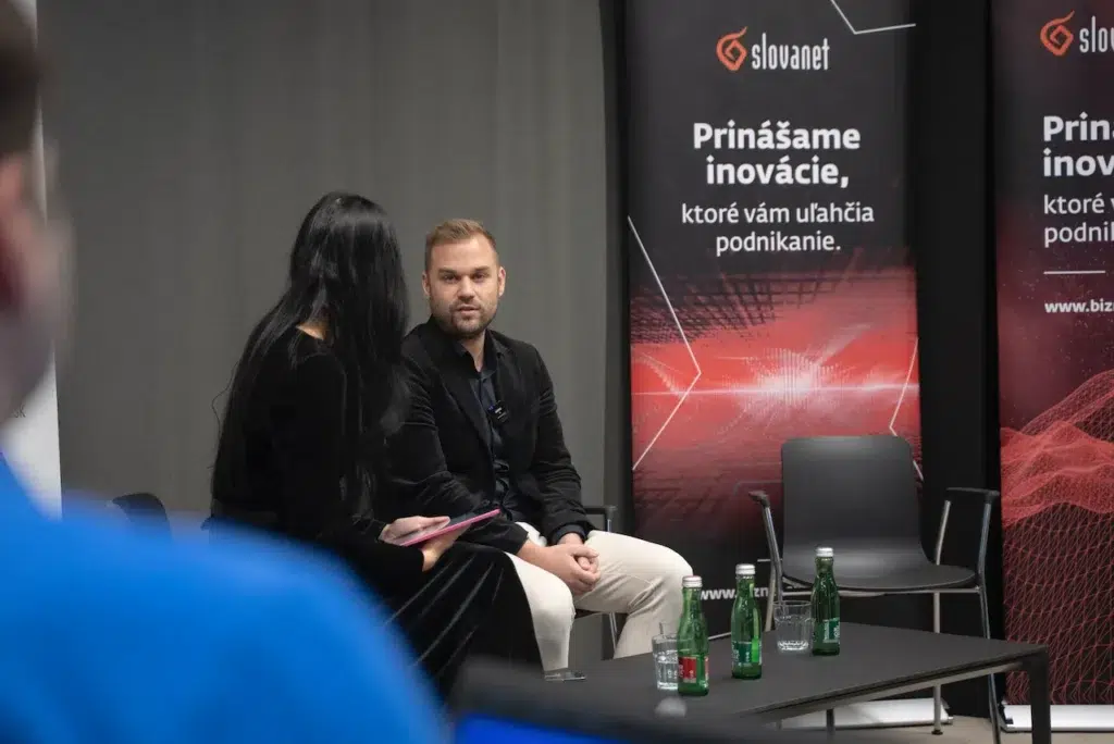 „Ťažšie sa komunikujú prípady, kde EDR pomohlo, pretože úspešná prevencia nie je viditeľná,“ vysvetľuje Lukáš Karlík, obchodný riaditeľ pre korporátny predaj zo spoločnosti Slovanet