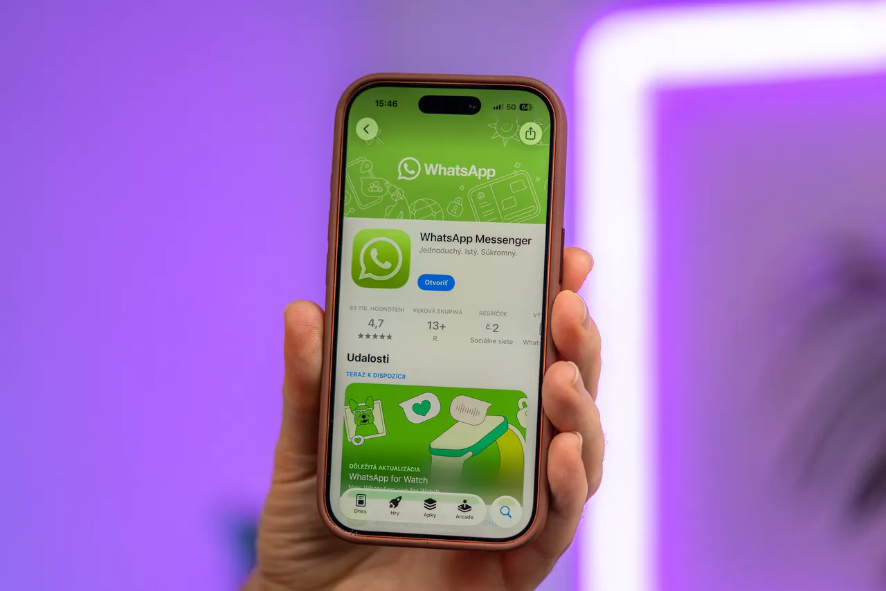 Odkazovač je späť. WhatsApp má funkciu, ktorá poteší aj Slovákov